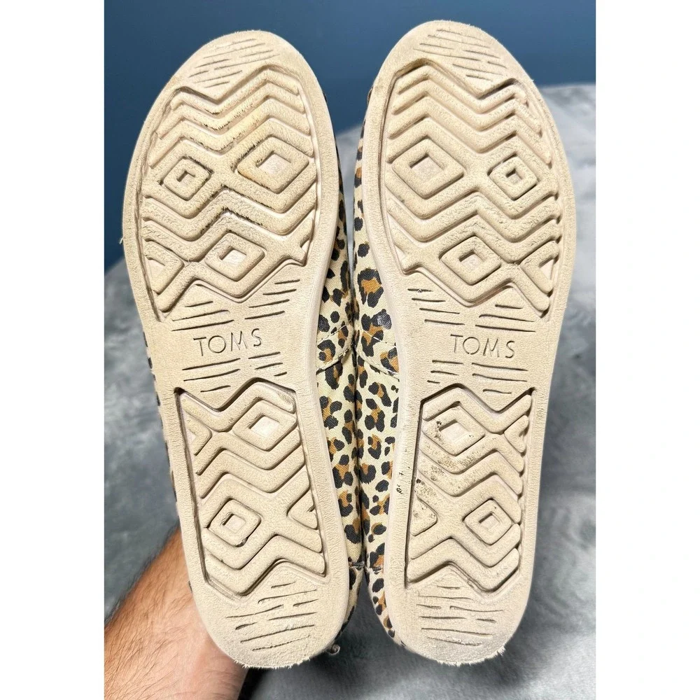 Toms Classic Alpargata Flats Womens 8 Leopard Print Canvas Slip On Shoes